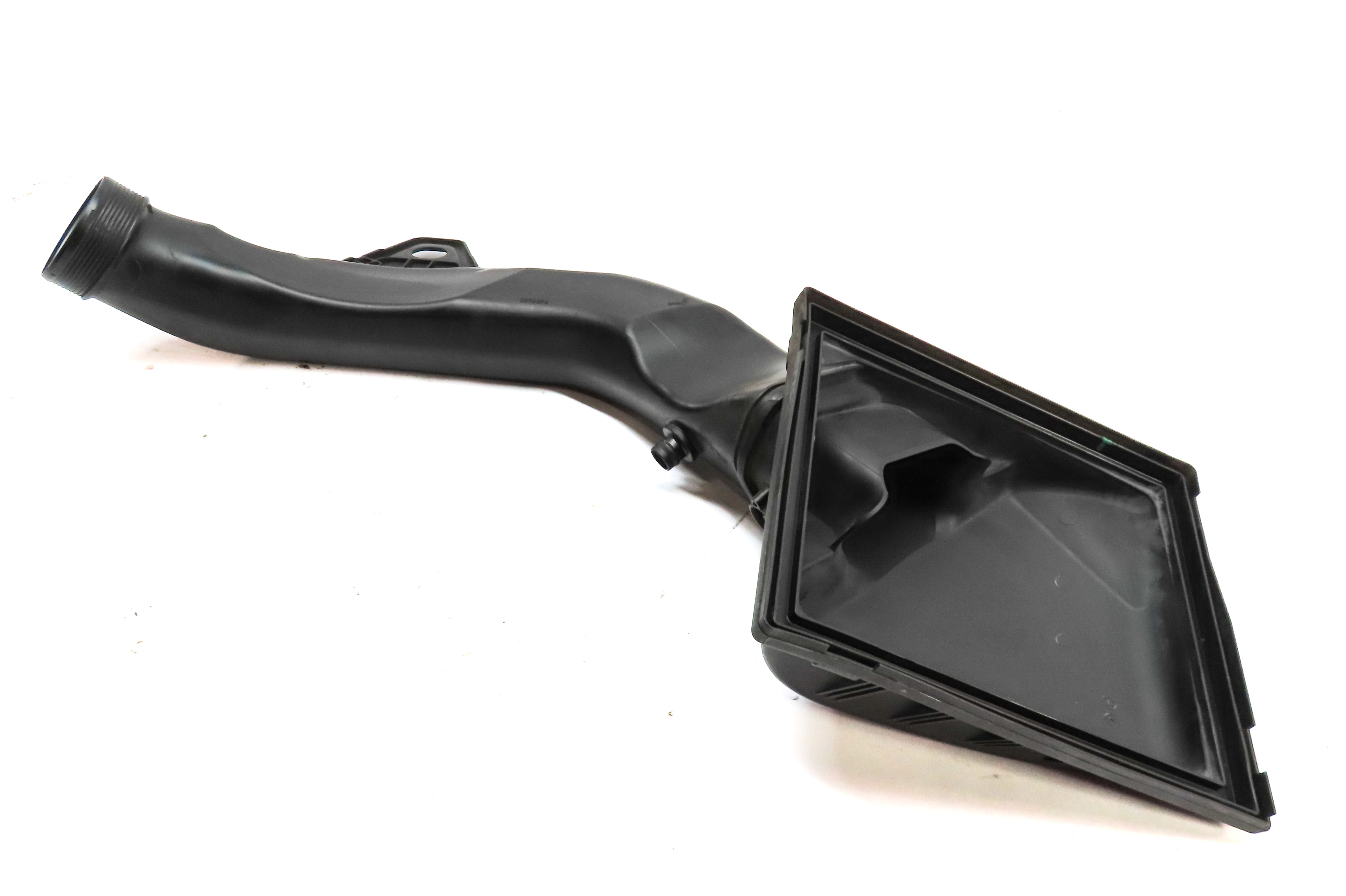 2013 BMW 335XI (F30) 3.0L (N55) ENGINE AIR FILTER CLEANER BOX TOP LID COVER — exact item pictured